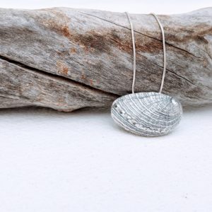Silver pendant to give as a gift